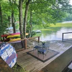 Charming 2-bedroom lakefront camp on Webber Pond