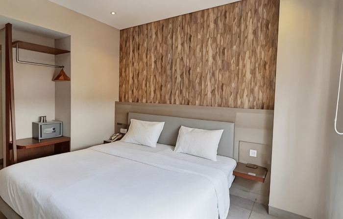 Lynn Hotel Serang