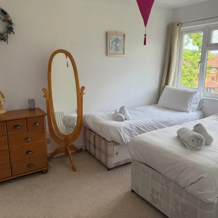 Beautiful 2 bedroom for 5, walk to town, near Legoland and Lapland!