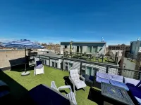 Modern Townhome w/ Rooftop Patio in RiNo/ Five Points, Denver - Bungalows