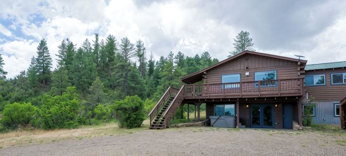Hot Tub & Mtn Views - Peaceful Pagosa Springs Retreat Minutes to Town  & Trails Hotels in Archuleta County