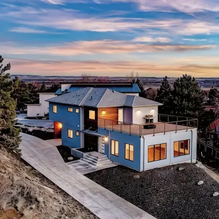 Mountainside Luxury Entertainer | Game Room & Deck