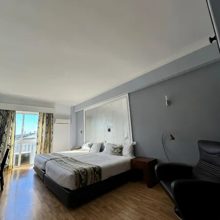 Hotel Onix