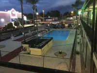 Econo Lodge St Petersburg Central