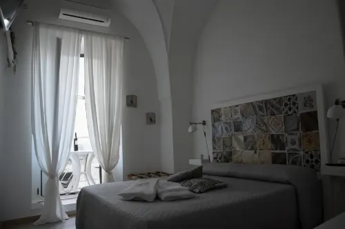 21mq Suite Home