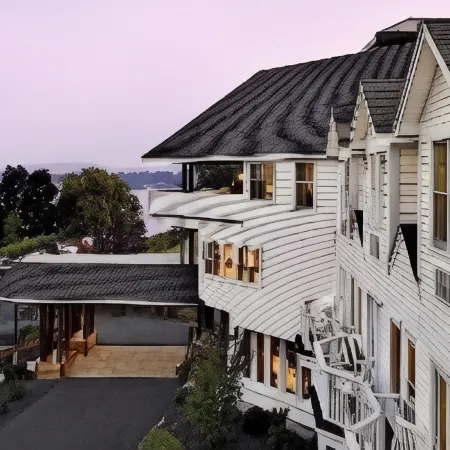 Wolfeboro Inn Отели в г. Вулфборо