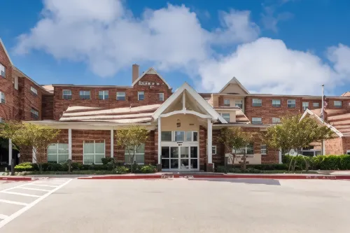 Residence Inn Dallas DFW Airport South/Irving - Pet friendly
