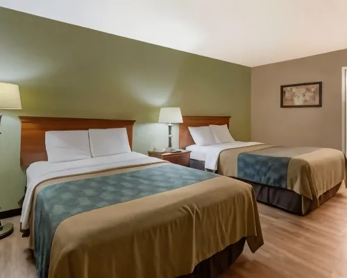 Econo Lodge Belton - Kansas City South Hotels in Raymore