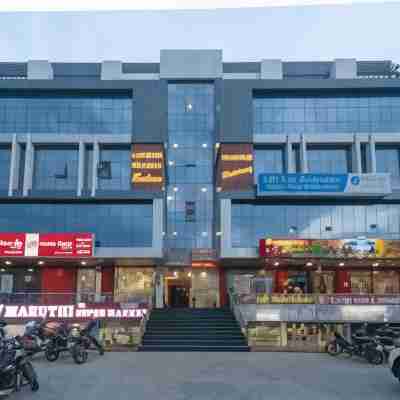 Famous Residency Hotel Exterior
