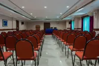 Kallada Hotels and Resorts - parking