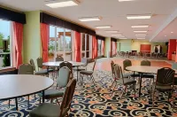 Best Western Plus Sandusky Hotel  Suites - Parking