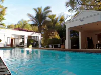Polokwane Place-Uhuru Manor - Pools