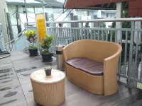 Stylish & Comfortable Studio at Beverly Dago Apartment - Kitchens