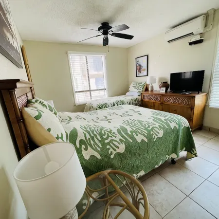 OCEANFRONT - BREATHTAKING!  PONO KAI Condo!! 2bd2bth! Washer/Dryer/AC