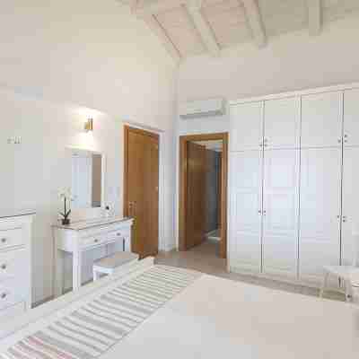 Prestige Villas | NISSAKI | Simply Stunning Brand New Villa Pelagos Rooms