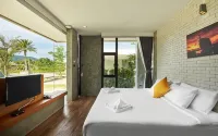 Sunnyvale Ranong Resort - bar