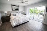 Key Colony Beach! The Irish Pirate! Best Location, Cabana Club withPool & Beach! - 4-Star