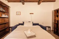 A stone farmhouse from 1850 with a pool for nature lovers - Wi-Fi