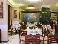 Royal Mirage Hotel and Apartments Hotels near Sky view Bar