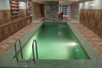 Gostinichny Kompleks "zolotoy Slon" - Pools