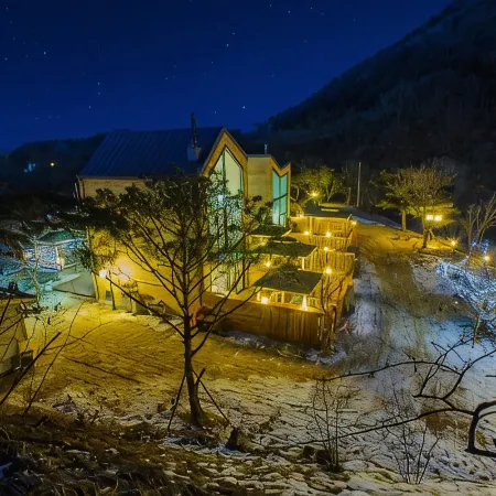 Wonju Cloud Pension Отели рядом с достопримечательностью «Храм Курёнса»