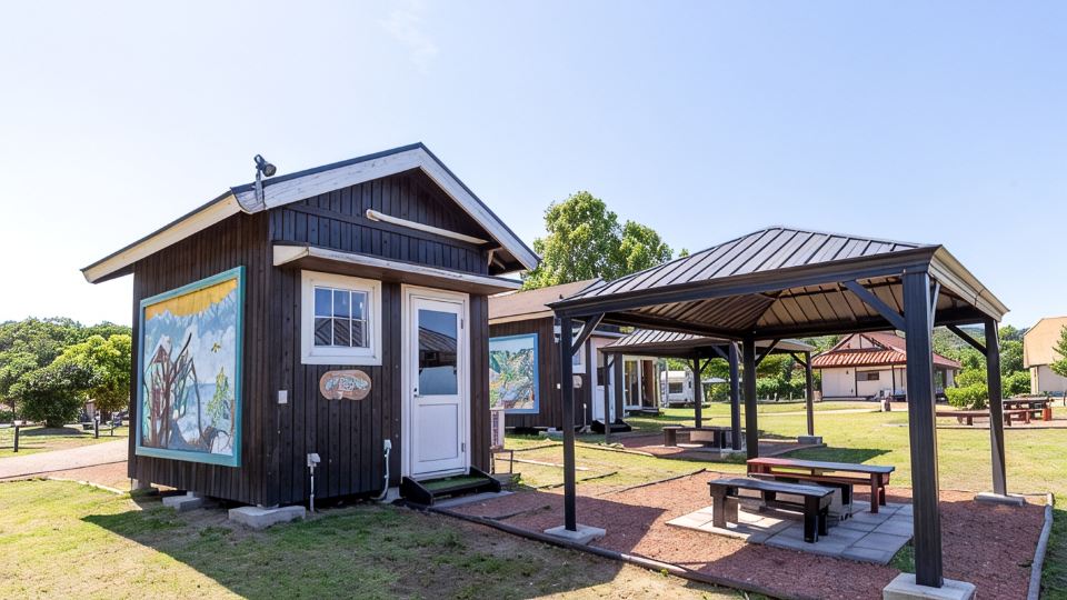 Heart Land Hills in Noto 36 Cabin B