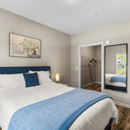 Chic 2BR/2BA Condo: Pool & More!