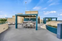 11 Mooloolaba Esplanade - Homestays