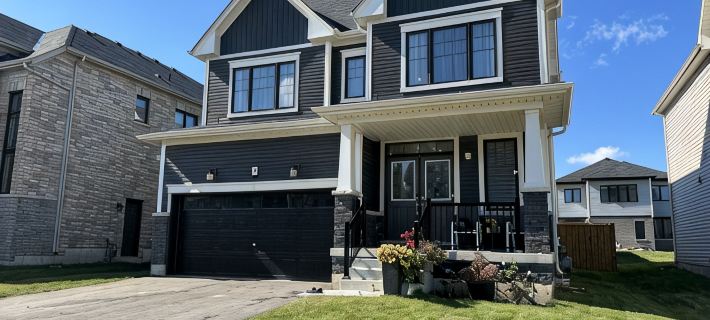 Beautiful newly built house, 10 mins drive away  from Niagara Falls &outlet mall 소롤드 호텔