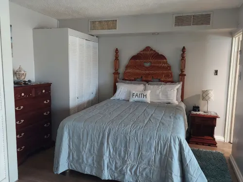 24 gated security studio apartment,  Seawind on the bay Freeport Mobay - 2つ星
