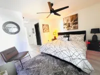 Battery Atlanta/Truist Park Area - Modern 3 Bedroom Townhouse - 4-Star