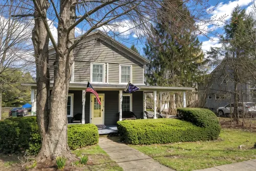 Spacious 4-bedroom vacation home steps to Keuka Lake - 3-Star