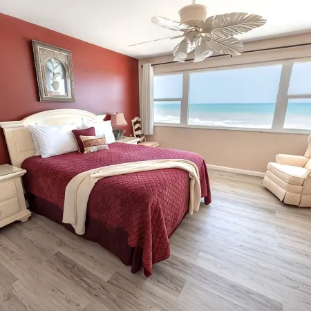 4th Floor Oceanfront 2Br Condo w/ Balcony & Beach Views, Unit 448