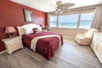 4th Floor Oceanfront 2Br Condo w/ Balcony & Beach Views, Unit 448 - Homestays