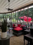 Experience Charleston charm near Hiwassee River - Hot Tub