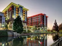 Hampton Inn & Suites Greenville-Downtown-RiverPlace Hotels near Heritage Green