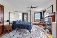 Spacious 7-bedroom house- unique history, modern comforts and incredible views