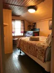 Romantic Cabin on-The-Water-w/Breathtaking Views-Bch Fire Pit! - 2 Wks Aval: Aug - balcony