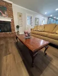 The Farm centrally located close to Hwy access - Homestays