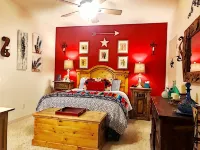 SW STYLE/BREATHTAKING VIEWS & 8 Min. to OLD TWN~WOW REVIEWS/Long Term SPECIALS - Jacuzzi