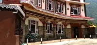 Shambala Inn - 2 ดาว