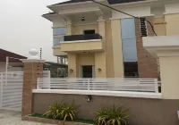Leez Luxury Apartment -  Apartamentos vacacionales