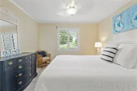 622 Oceanfront Surf Villa: Calm & Cozy Retreat with Vintage Charm by the Sea - ブティック