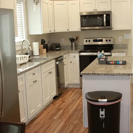 Cute Place 2yrs old near 2 Ski resorts, Many Wineries/Breweries, BR Parkway, .
