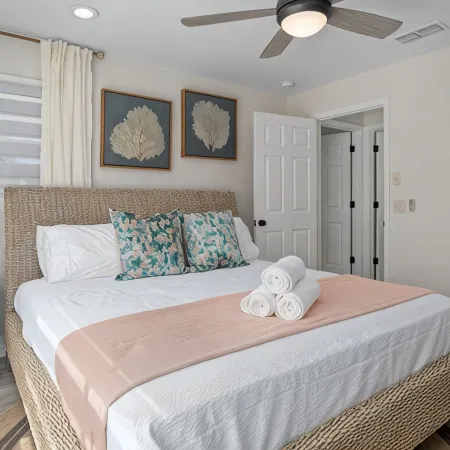 Water Front/ Free Heated Salt Water Pool/Game Room/Amenities Galore Hotels in Hernando Beach