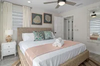 Water Front/ Free Heated Salt Water Pool/Game Room/Amenities Galore - balcón