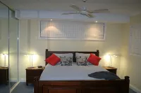 Spoil yourself! Gateway- McLaren Vale wineries, Moana Beach & Onkaparinga Gorge! - breakfast