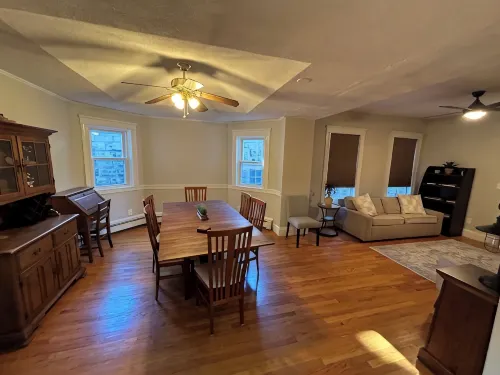 Harvard, B.U. M.I.T. Fenway Park convenient comfortable & spacious 3BR apartment - Apartments