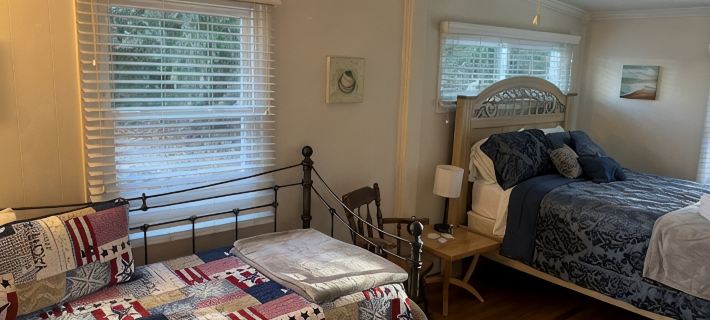 Cozy Cottage with access to and partially obstructed views of the bay. Hôtels à&nbsp;: Comte de Calvert