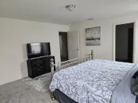 Spacious 5-bedroom house with AC, WiFi minutes from Texas A&M University - 4-Star
